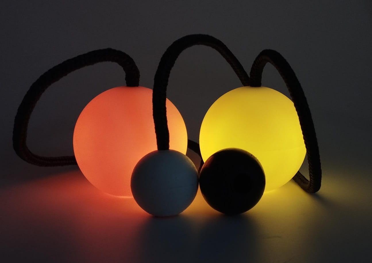 Cariocas LED recargables – Par de poi luminosos Kosmos